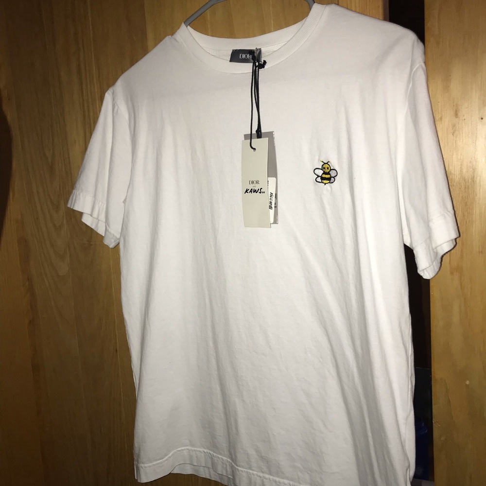 Cotton tshirt dior x kaws bee